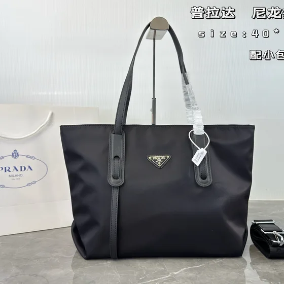 Prada Re-Nylon Tote Bag Black 40 3 Tote Bag