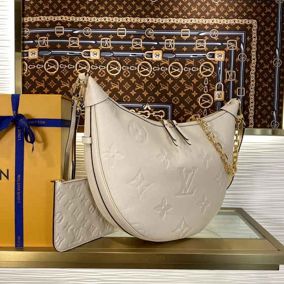 Louis Vuitton Loop Hobo Crème Blanc Hobo
