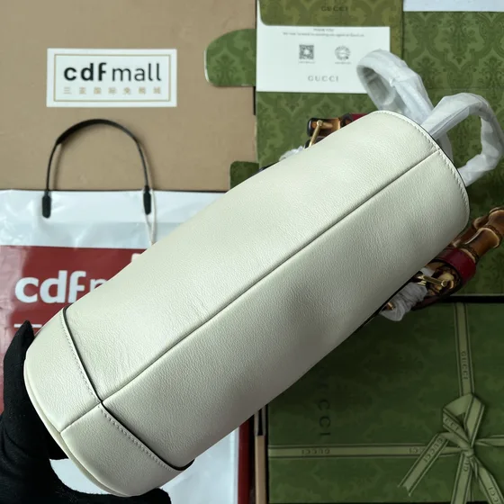 Gucci Gucci Diana Medium Shoppertasketur Hvid Tophåndtag