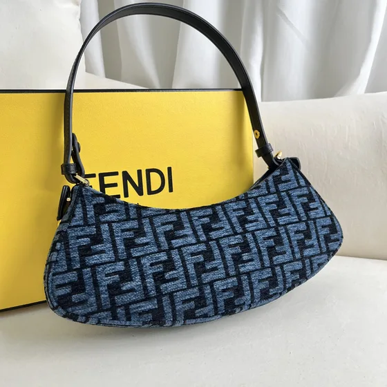 Fendi O’Lock Swing أزرق Shoulder Bag