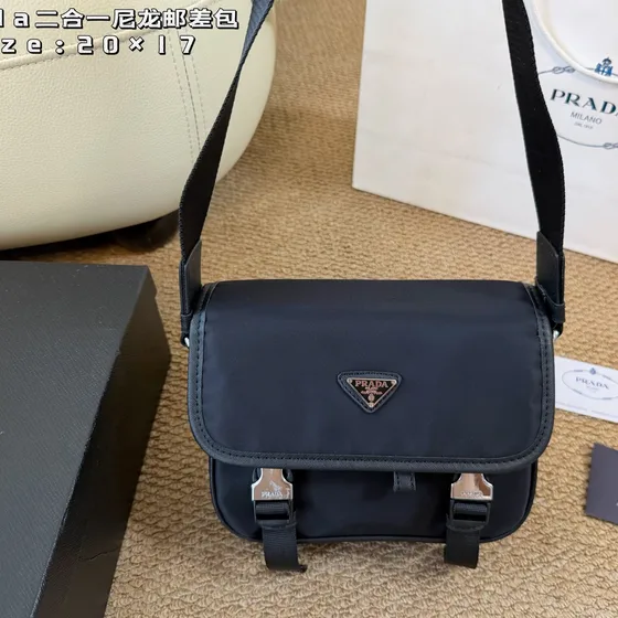Prada Re-Nylon 2-In-1 Messenger Bag Black 20 17cm Crossbody