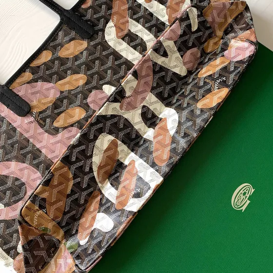 Goyard Saint Louis Pm Hitam Tote Bag