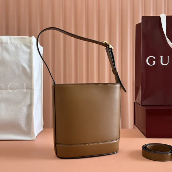 Gucci 73 Small Shoulder Bag Brown Shoulder Bag