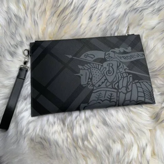 Burberry Mallette Noir Check 30x19 5cm everyday