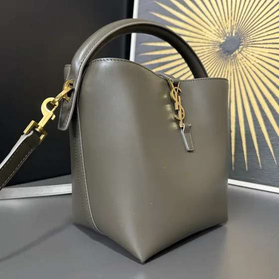 YSL Le 37 Mini Kova çanta Grayish Yeşil Üst sap