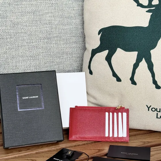 YSL Cassandre Matelassé Zipped Card Case Rot Card Holder