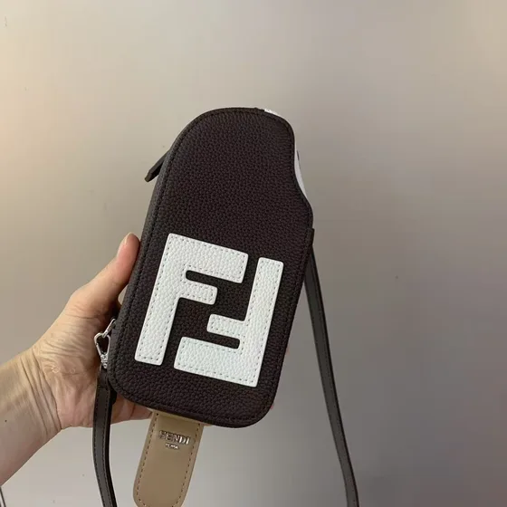 Fendi Popsicle Phone Necessaire Marrom Crossbody