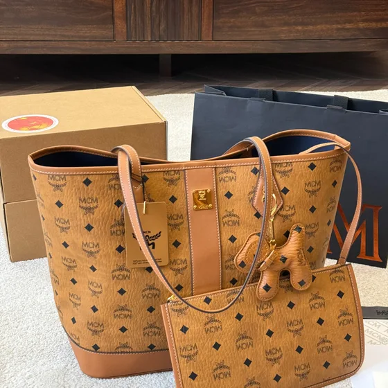 MCM Aren Visetos Shopper Tote Cognac Bolso tote