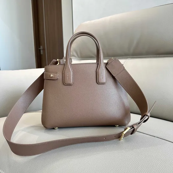 Burberry Banner Tote Taupe Верхняя ручка