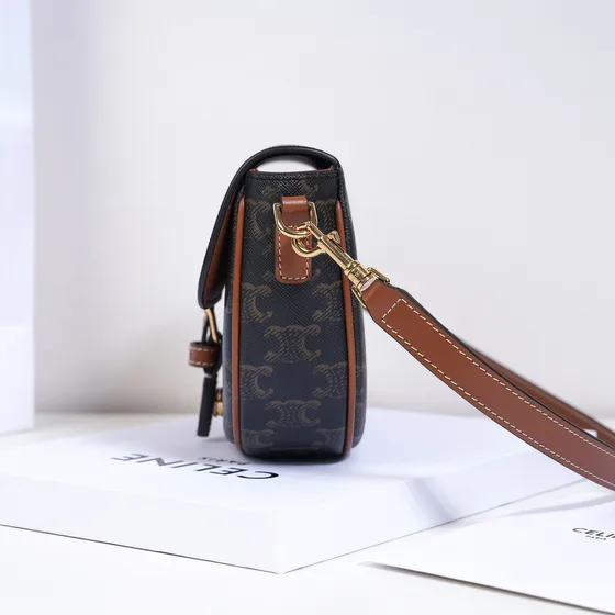 Celine Triomphe Folco Bag Tan/สีดำ Shoulder Bag