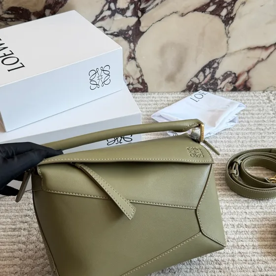 Loewe Puzzle Bag Olive Xanh lá Top Handle