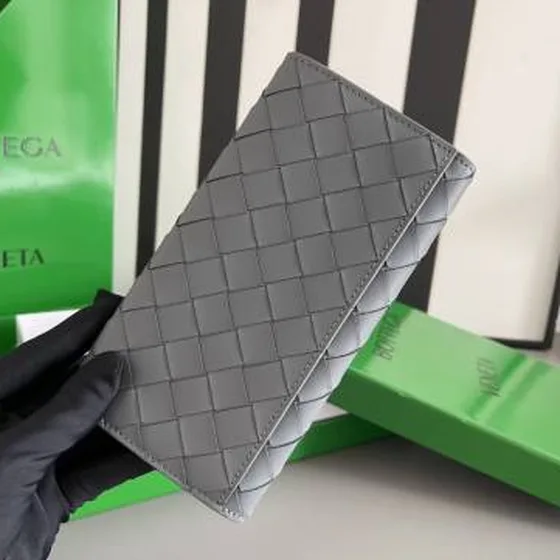 Bottega Veneta 676593 Gray 18x10x2cm everyday