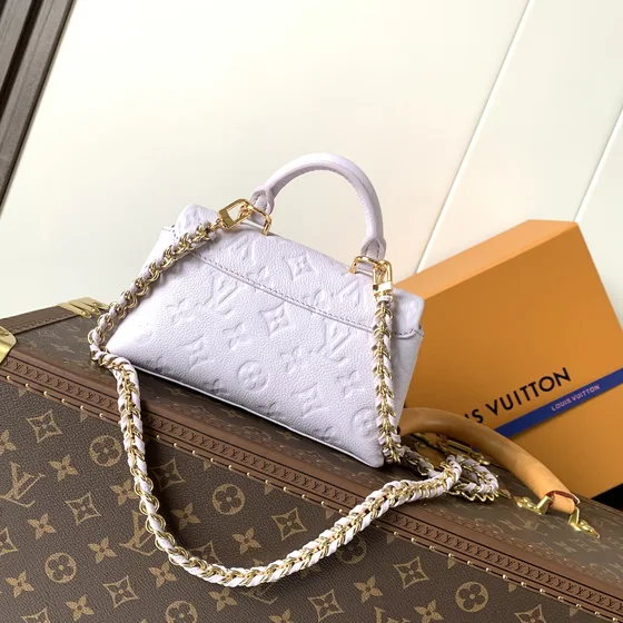 Louis Vuitton Nano Madeleine Light بنفسجي Top Handle