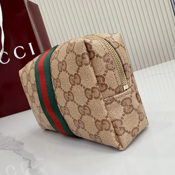 Gucci Gg Supreme Web Cosmetic Pouch Be Pouch