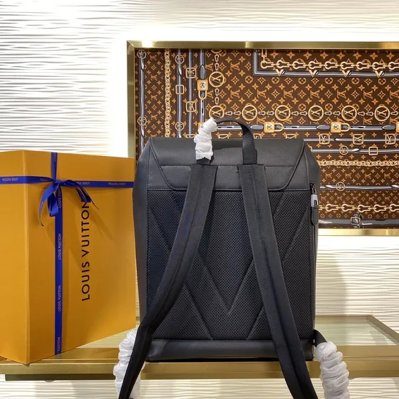 Louis Vuitton Fastline Rugzak Zwart Rugzak