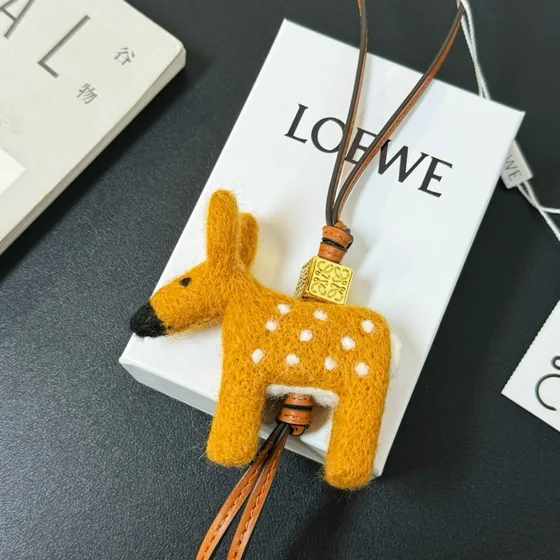 Loewe Deer Felt Charm Mustard Jaune Pochette