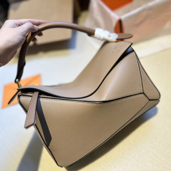 Loewe Puzzle Bag Oat/Sand Bege Alça superior