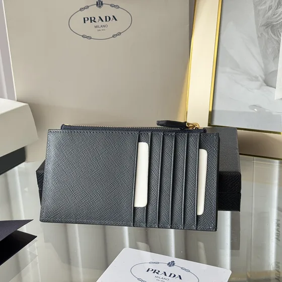 Prada Saffiano Kulit Card Holder With Zipper Pocket Hitam Card Holder