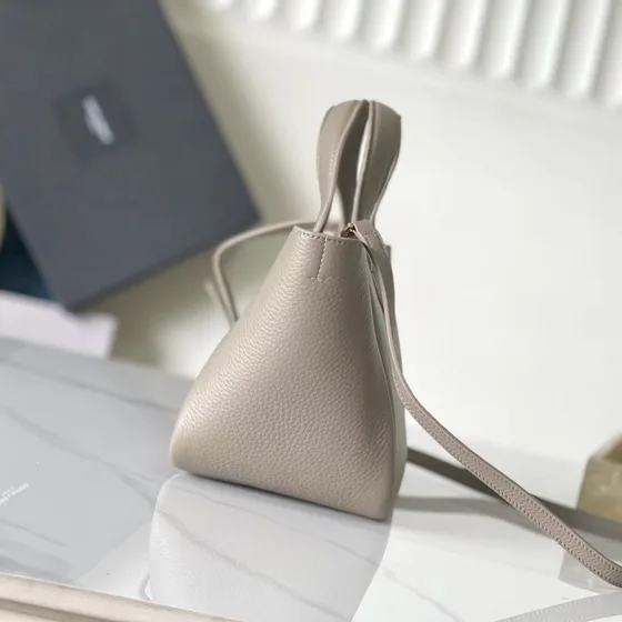 YSL Saint Laurent Toy Shopping Bag Light Beige Anse supérieure