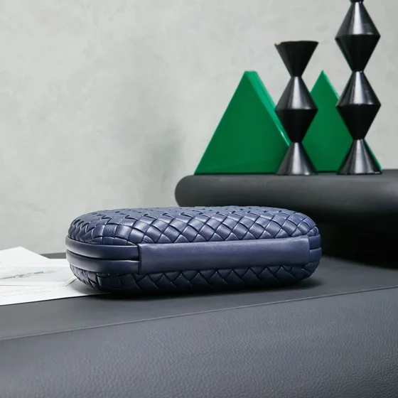 Bottega Veneta Intreccio Knot Riñonera Azul marino Azul Riñonera
