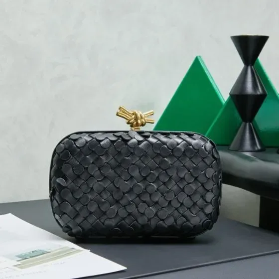 Bottega Veneta Knot Clutch Black Clutch