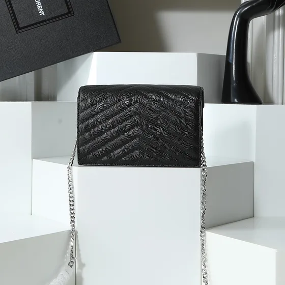 YSL Cassandre Matelassé Chevron Envelope Chain Tegnebog Sort Woc