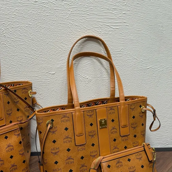 MCM Toni Visetos Top Zip Shopper Cognac/Marrón Bolso tote
