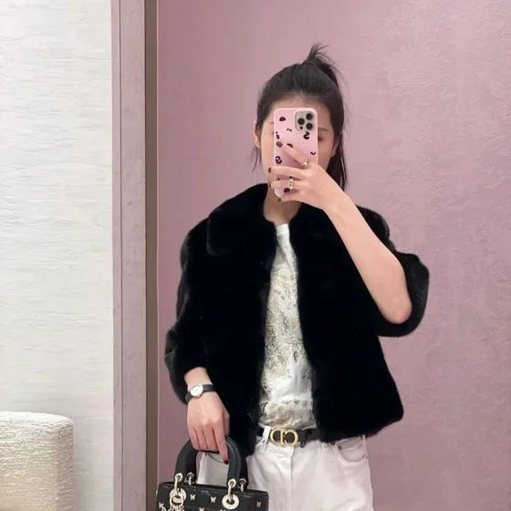 Dior Lady Dior أسود Top Handle