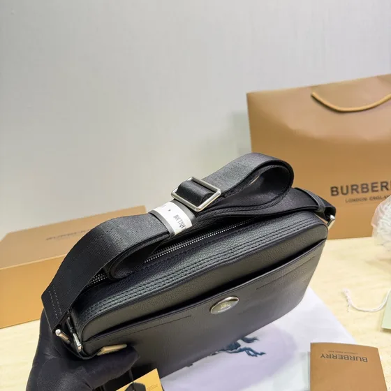 Burberry Grainy Кожа Сумка-мессенджер Чёрный Crossbody