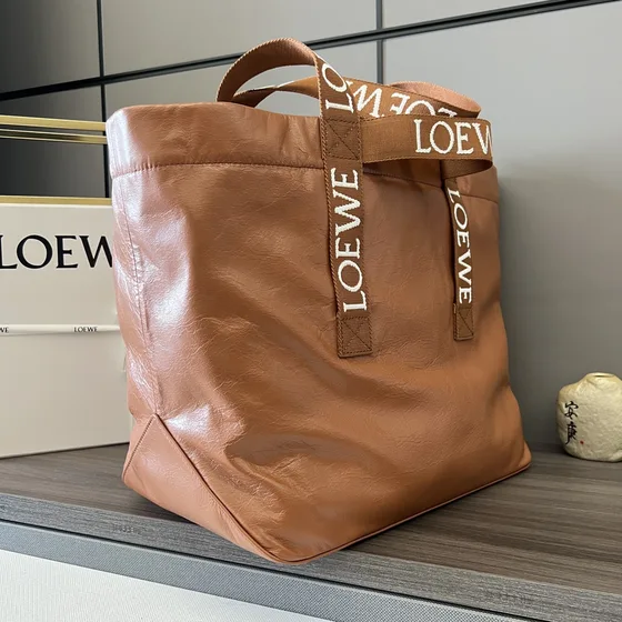 Loewe Cushion Tote Tan/Braun Shoppertasche