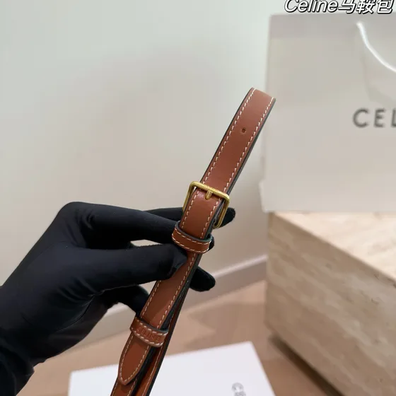 Celine Triomphe Medium Folco Bag สีน้ำตาล/สีดำ Crossbody