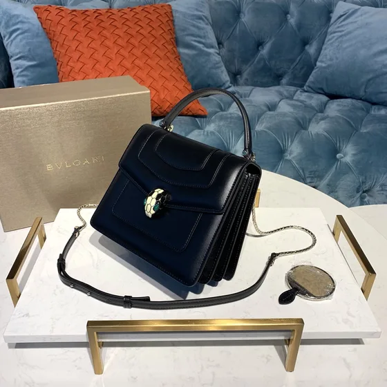 Bvlgari Serpenti Forever Top Handle สีดำ Top Handle