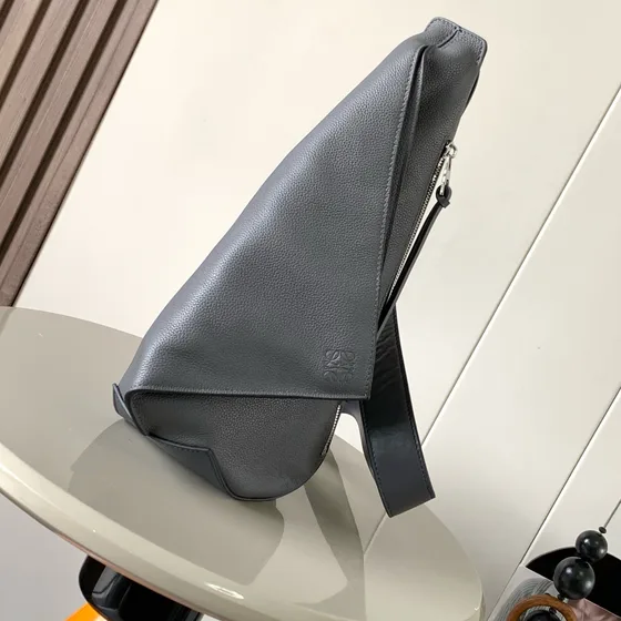 Loewe Triangle Folded Borsa a tracolla Gray Crossbody