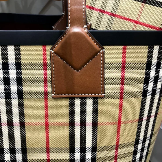Burberry London Check Tote tas Beige/Bruin Tote tas