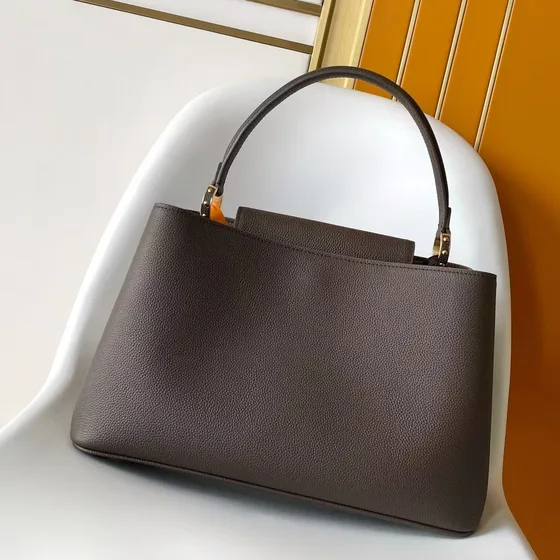 Louis Vuitton Capucines Dark Nâu Top Handle