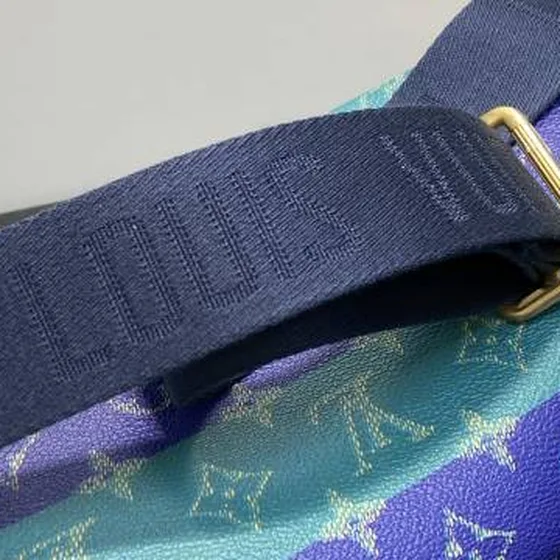 Louis Vuitton Rush أزرق Teal Monogram 30x15x8cm casual