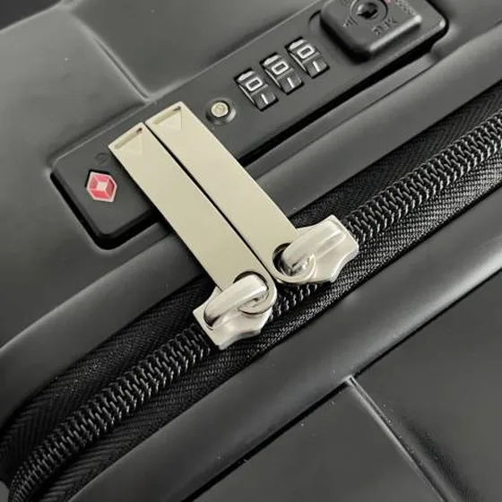 Bottega Veneta Odyssey Đen travel