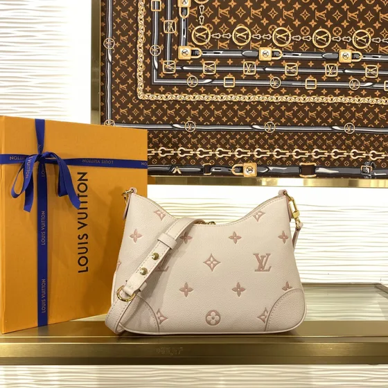 Louis Vuitton Loop Beige Skuldertaske