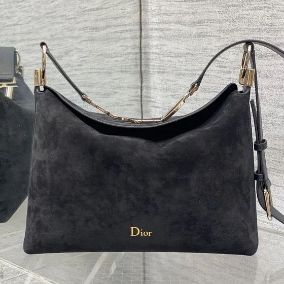 Dior Dior Замша Hobo With Dior Charm Strap Чёрный Hobo