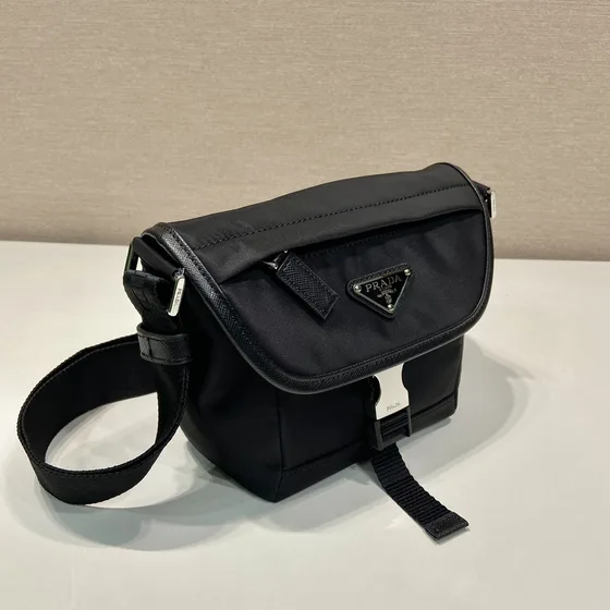 Prada Re-Nilon Small Shoulder Bag Hitam Crossbody