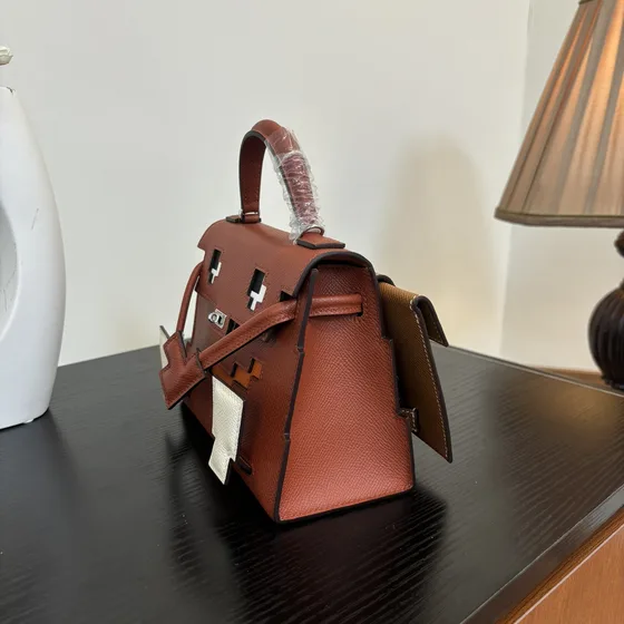Hermes Kelly Doll Picto Bruin Bovenhandgreep