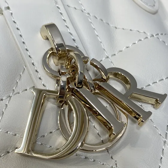 Dior Lady Dior Vertical Shoppertasketur Hvid Tophåndtag