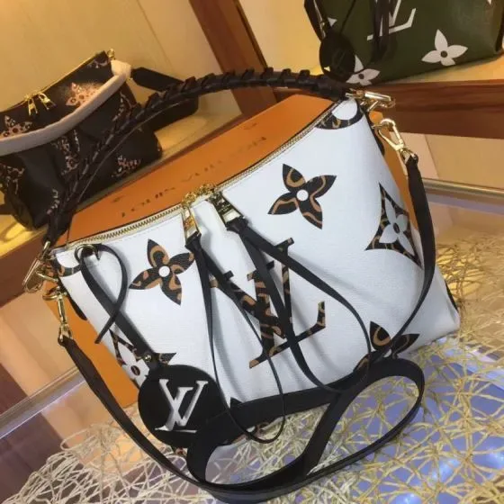 Louis Vuitton Beaubourg Hobo White Hobo