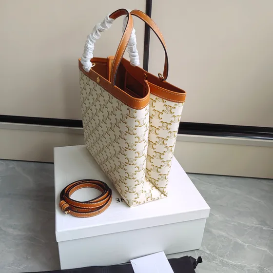 Celine Triomphe Hvid/Brun Shoppertasketur