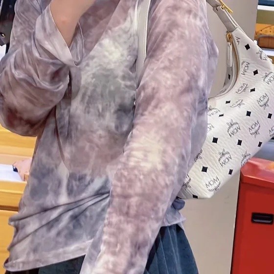 MCM Aren Hobo Bag In Visetos สีขาว Hobo