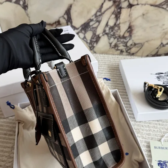 Burberry Freya Tote Dark Birch Coklat Check Tote Bag
