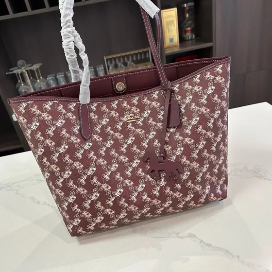 Coach City Tote Bag Burgundy Tote Bag