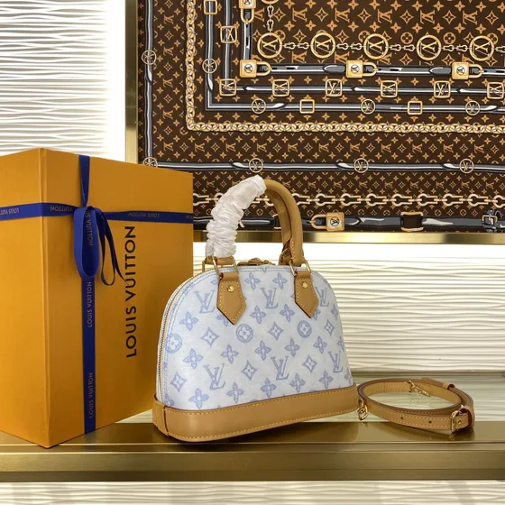 Louis Vuitton Alma Hvid/Light Blå With Beige Trims Tophåndtag
