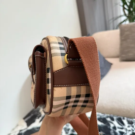Burberry Vintage Check Mini Saddle Crossbody tas Beige/Bruin Crossbody
