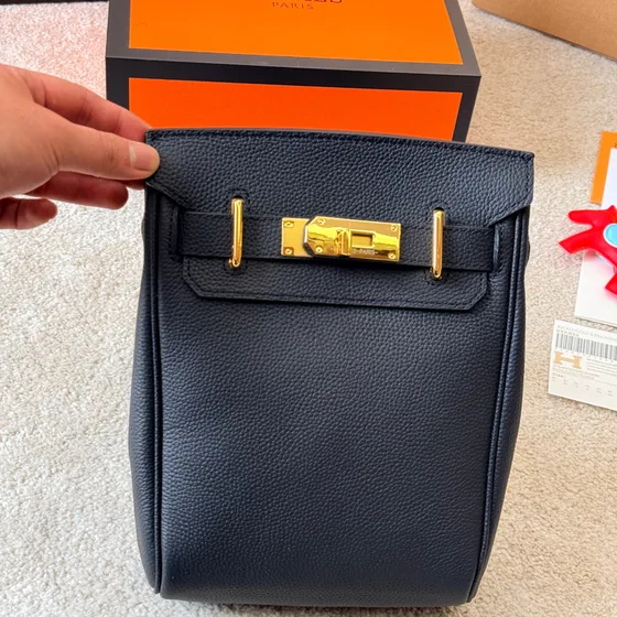 Hermes Kelly Akkad Nero Belt Bag